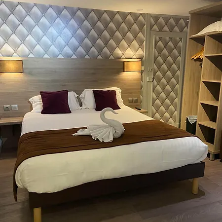 L'univers 3* Châtellerault