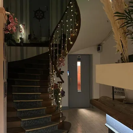 L'univers Szálloda 3*