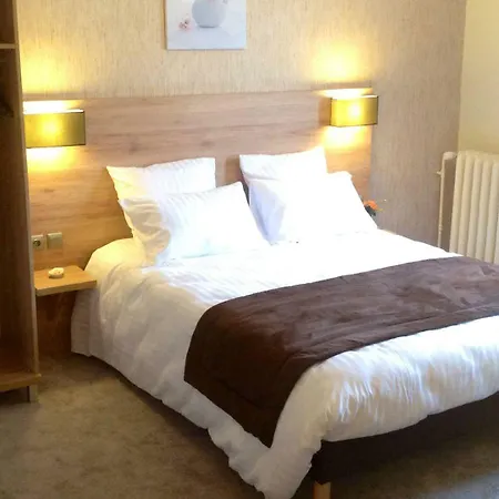 L'univers Hotel 3*