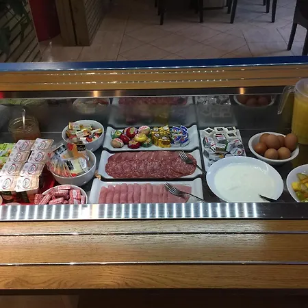 Отель L'univers Шательро