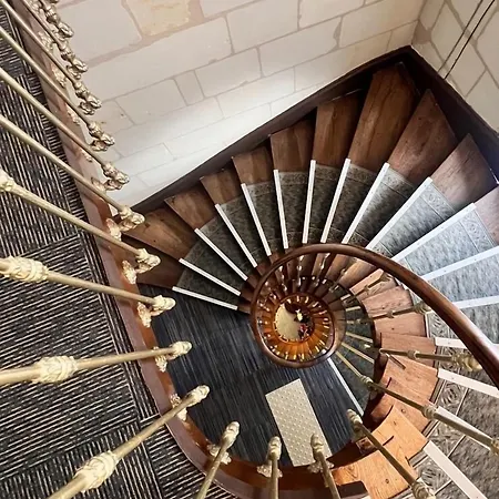 L'univers Szálloda Châtellerault