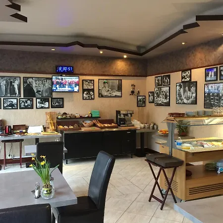 L'univers 3* Châtellerault